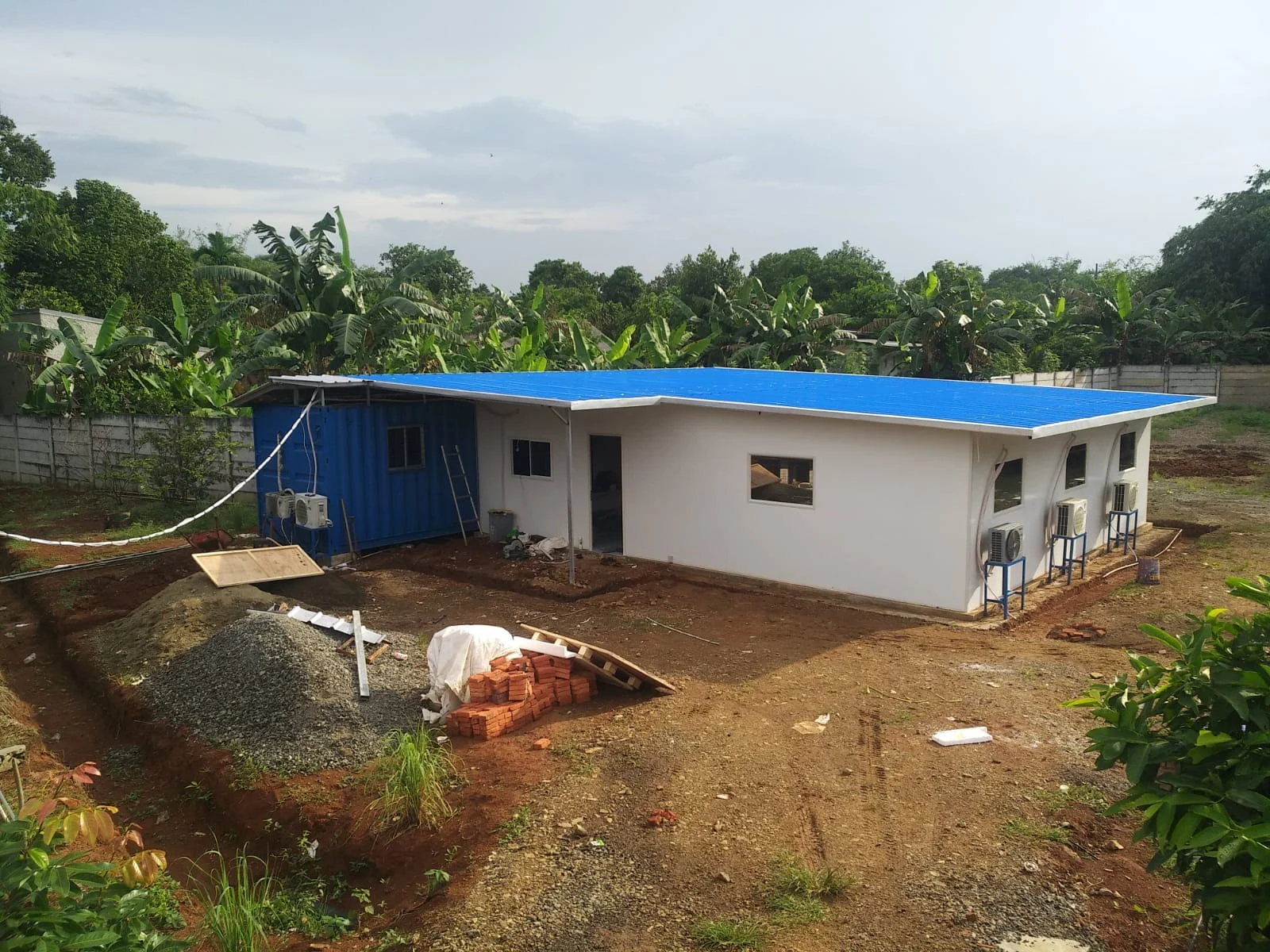 Project Container Cisauk Serpong