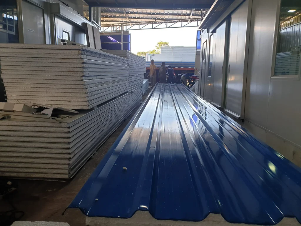 atap sandwich panel